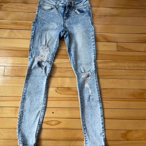 Forever 21 Ripped Skinny Jeans